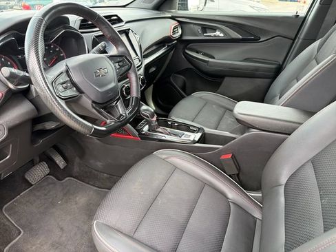Used 2023 Chevrolet TrailBlazer RS w/ Convenience Package AWD/4WD image 18