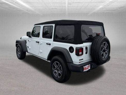 Used 2023 Jeep Wrangler Unlimited Sport AWD/4WD image 10