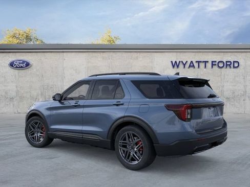 New 2026 Ford Explorer ST-Line w/ ST-Line Street Pack AWD/4WD image 4