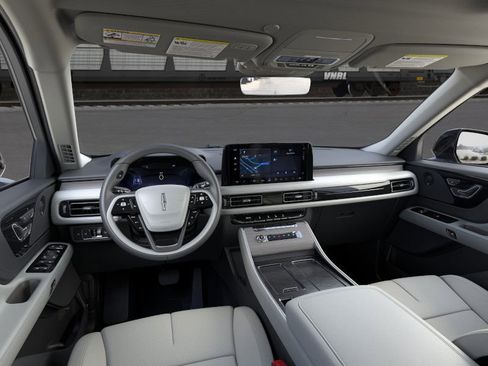 New 2026 Lincoln Aviator Reserve AWD/4WD image 9