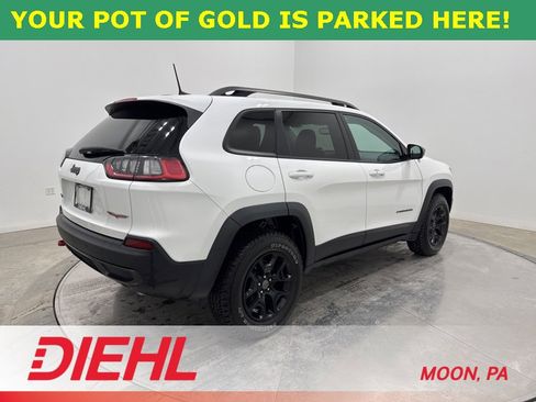 Used 2019 Jeep Cherokee Trailhawk image 7