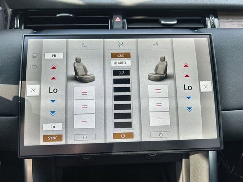 Used 2025 Land Rover Discovery Sport S image 26