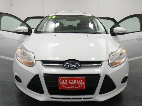 Used 2014 Ford Focus SE FWD image 24