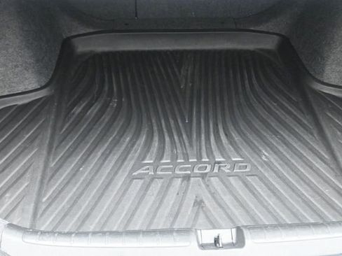 Used 2019 Honda Accord EX image 19