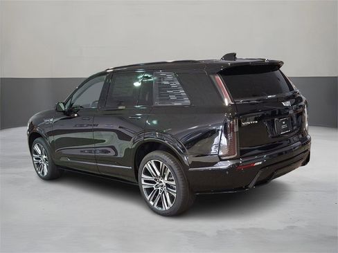 New 2026 Cadillac Vistiq Platinum image 4