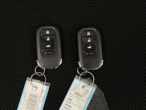 Certified 2026 Honda HR-V LX image 9