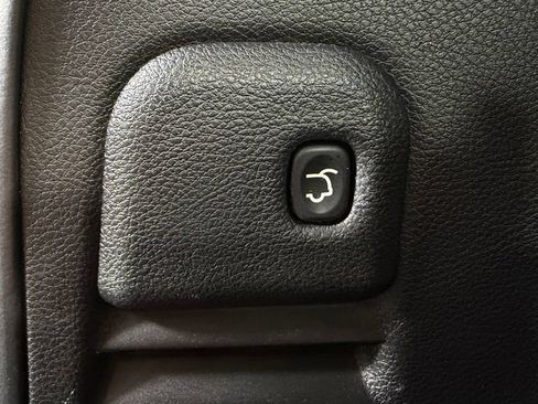 Used 2020 Jeep Grand Cherokee SRT AWD/4WD image 12