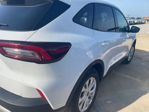 Used 2025 Ford Escape Active FWD image 5