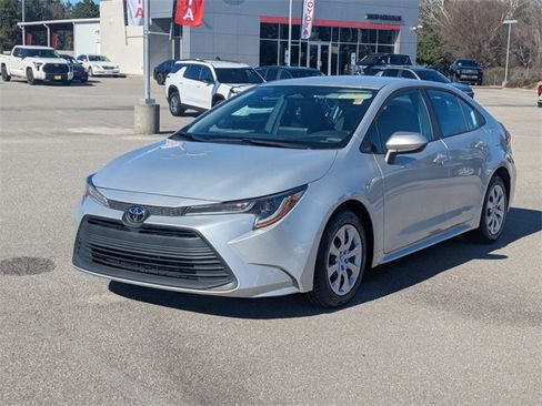 Certified 2024 Toyota Corolla LE image 7