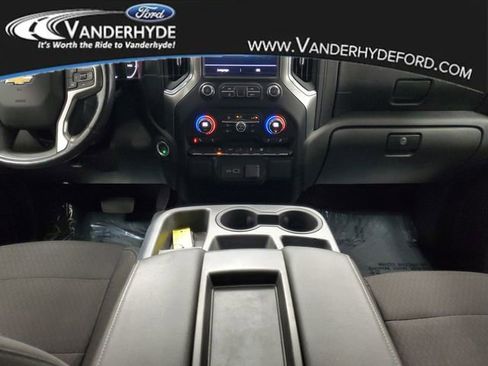 Used 2020 Chevrolet Silverado 1500 LT w/ All-Star Edition image 14