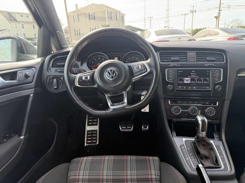 Used 2016 Volkswagen GTI S image 19