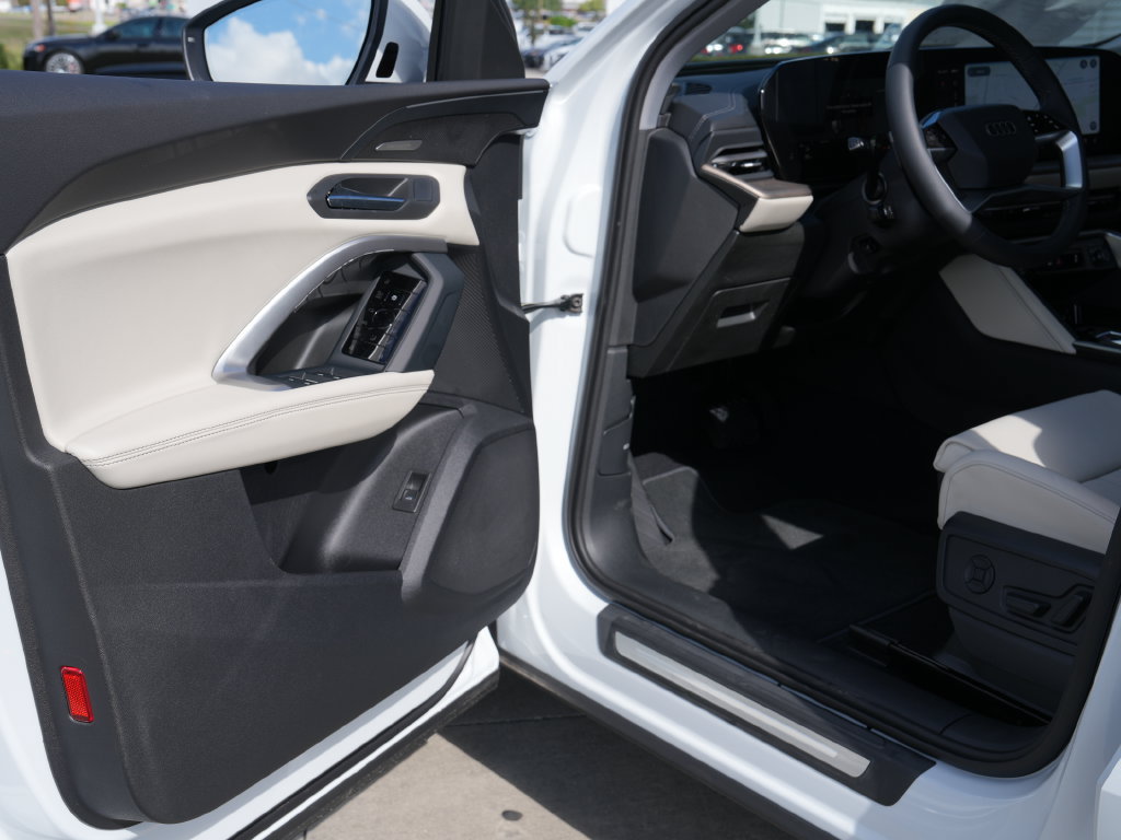 New 2026 Audi Q5 Premium Plus AWD/4WD image 16