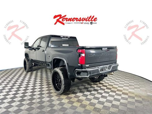 Used 2020 Chevrolet Silverado 2500 LTZ w/ LTZ Premium Package image 5