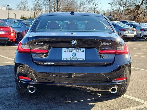 Used 2025 BMW 330i xDrive Sedan w/ Convenience Package image 5