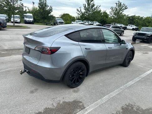 Used 2024 Tesla Model Y Long Range AWD/4WD image 15