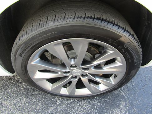 Used 2021 Buick Envision Avenir w/ Technology Package II image 7