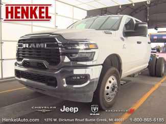Used 2025 RAM 3500 Tradesman w/ Chrome Appearance Group AWD/4WD video 1