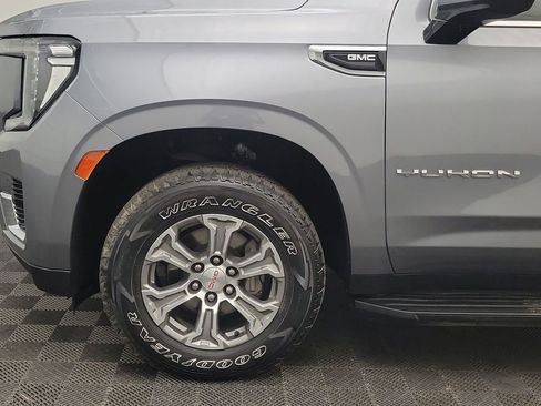 Used 2021 GMC Yukon SLE image 11