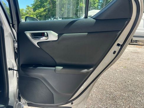 Used 2011 Lexus CT 200h Premium w/ Premium Audio Pkg FWD image 17