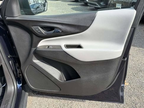 Used 2020 Chevrolet Equinox LS w/ LS Convenience Package image 7