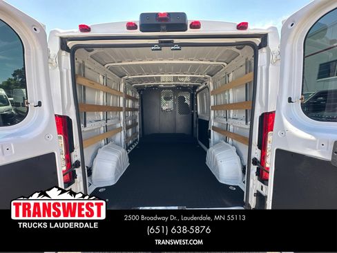 Used 2025 RAM ProMaster 2500 w/ U-Haul Equipment Group FWD image 8