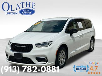 Used 2024 Chrysler Pacifica Touring-L FWD 360° Tour