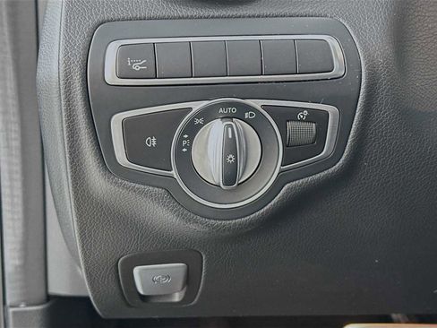 Used 2020 Mercedes-Benz C 300 Sedan image 13