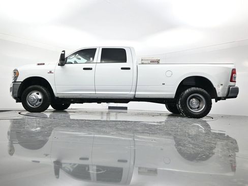 Used 2024 RAM 3500 Tradesman w/ Chrome Appearance Group image 53