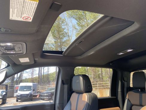 Used 2020 Chevrolet Silverado 3500 High Country image 29