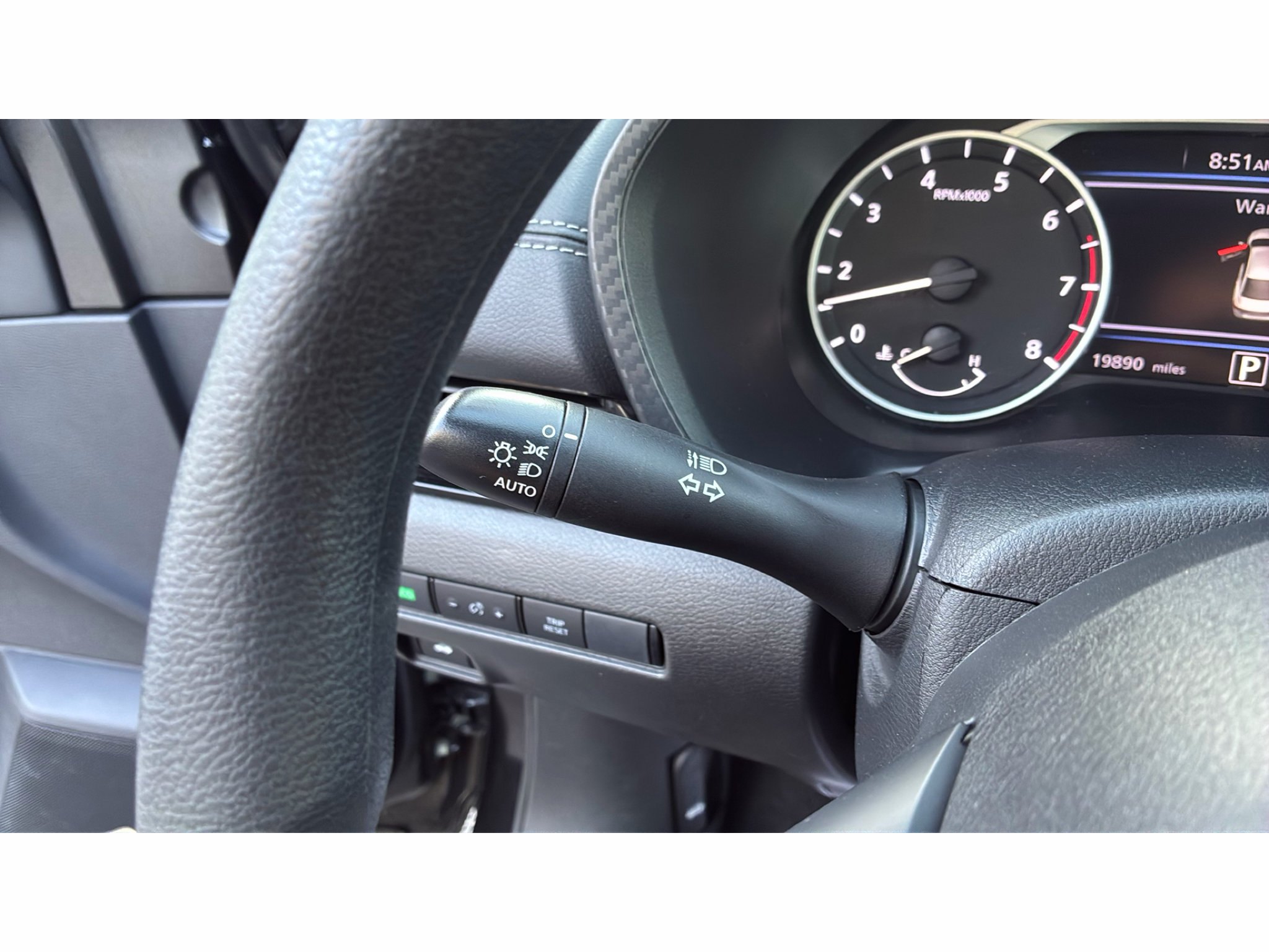 Used 2025 Nissan Sentra SV FWD image 21