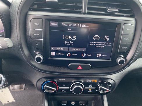 Certified 2023 Kia Soul LX w/ LX Technology Package FWD image 12
