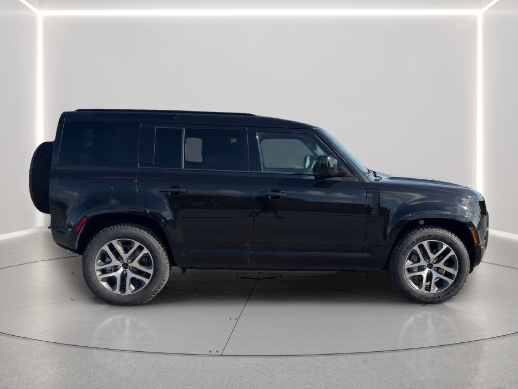 New 2026 Land Rover Defender 110 X-Dynamic SE AWD/4WD image 4
