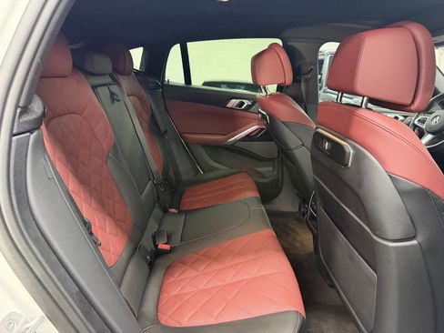 Used 2024 BMW X6 xDrive40i w/ Premium Package image 23