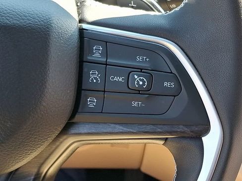 Certified 2024 Jeep Grand Cherokee L Limited AWD/4WD image 24