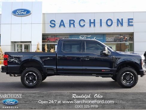 Used 2025 Ford F250 Lariat w/ Tremor Off-Road Package image 1
