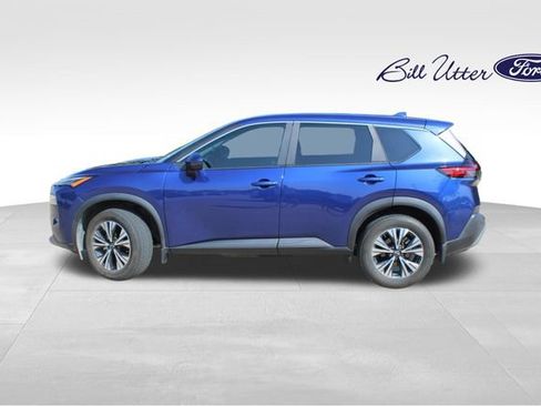 Used 2023 Nissan Rogue SV FWD image 8
