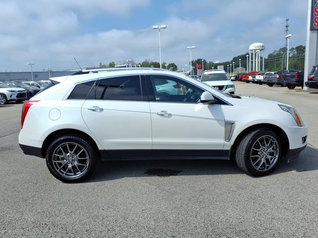 Used 2016 Cadillac SRX Performance w/ Driver Awareness Package FWD image 2