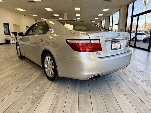 Used 2007 Lexus LS 460 image 7