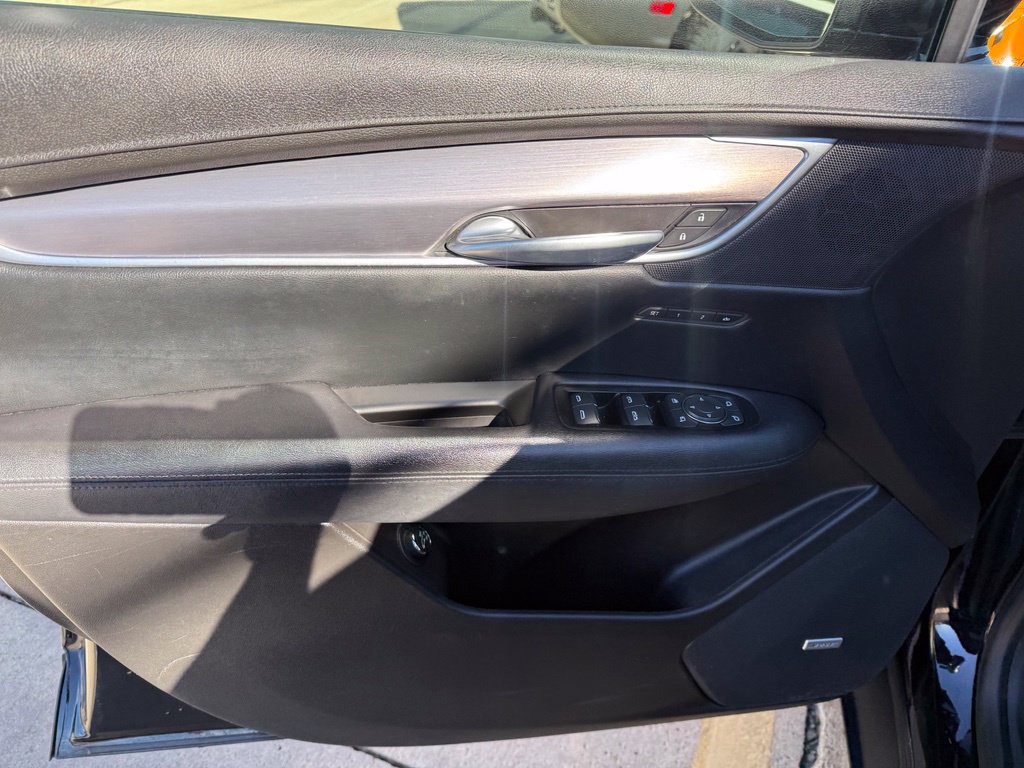 Used 2017 Cadillac XT5 Luxury w/ Driver Awareness Package FWD image 23