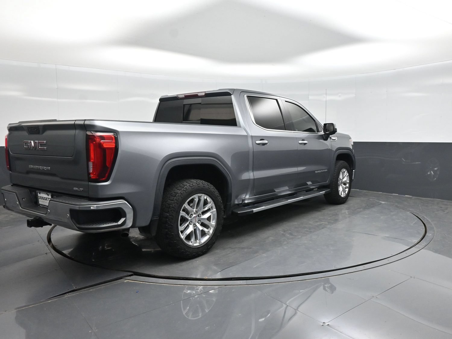 Used 2019 GMC Sierra 1500 SLT RWD image 9