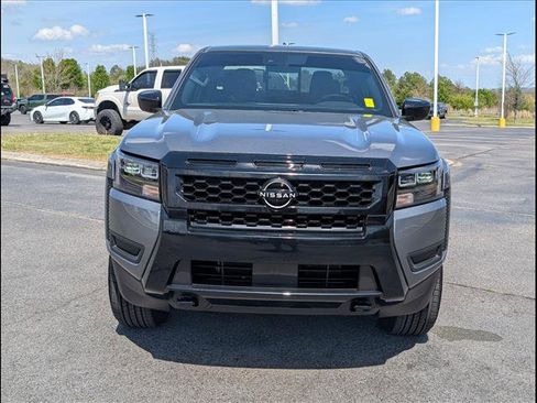 Used 2026 Nissan Frontier SV w/ Tow Package image 3