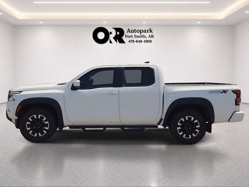 Used 2024 Nissan Frontier Pro-X w/ Technology Package RWD image 3