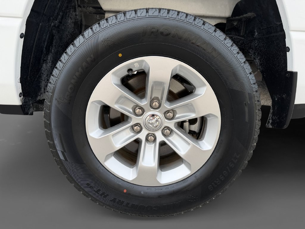 Used 2023 RAM 1500 Laramie AWD/4WD image 11