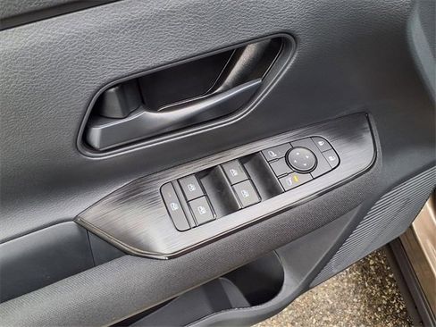 New 2026 Nissan Kicks S image 12