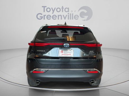 Used 2021 Toyota Venza XLE w/ Softex Package AWD/4WD image 5