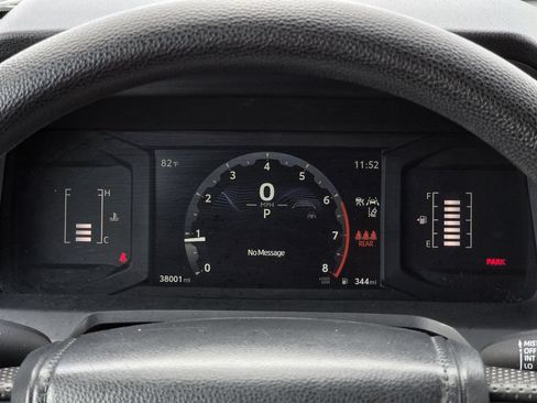 Used 2024 Toyota Tacoma SR5 AWD/4WD image 15