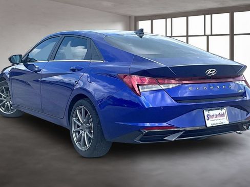 Used 2023 Hyundai Elantra Limited w/ Cargo Package FWD image 4