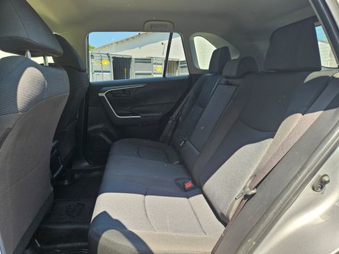 Used 2019 Toyota RAV4 LE w/ All Weather Liner Package AWD/4WD image 9
