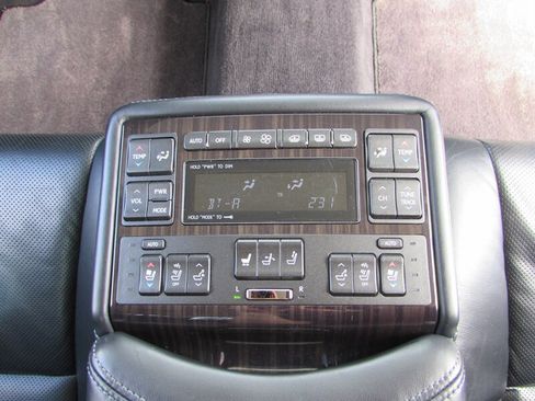 Used 2013 Lexus LS 460 L w/ Ultra Luxury Pkg RWD image 29