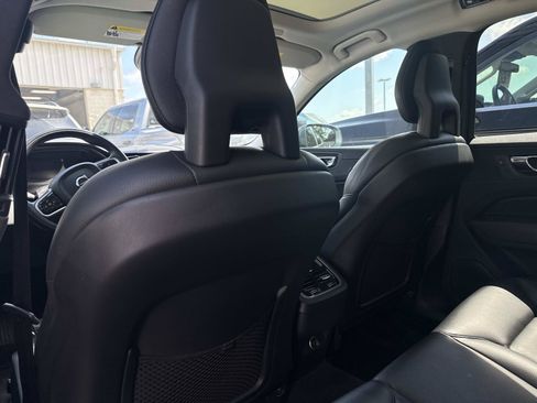 Used 2018 Volvo XC60 T6 Inscription w/ Convenience Package AWD/4WD image 6